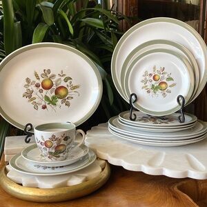 Vintage 14 Piece Alfred Meakin Hereford Set - English Hand Engraved Fruit Dishes